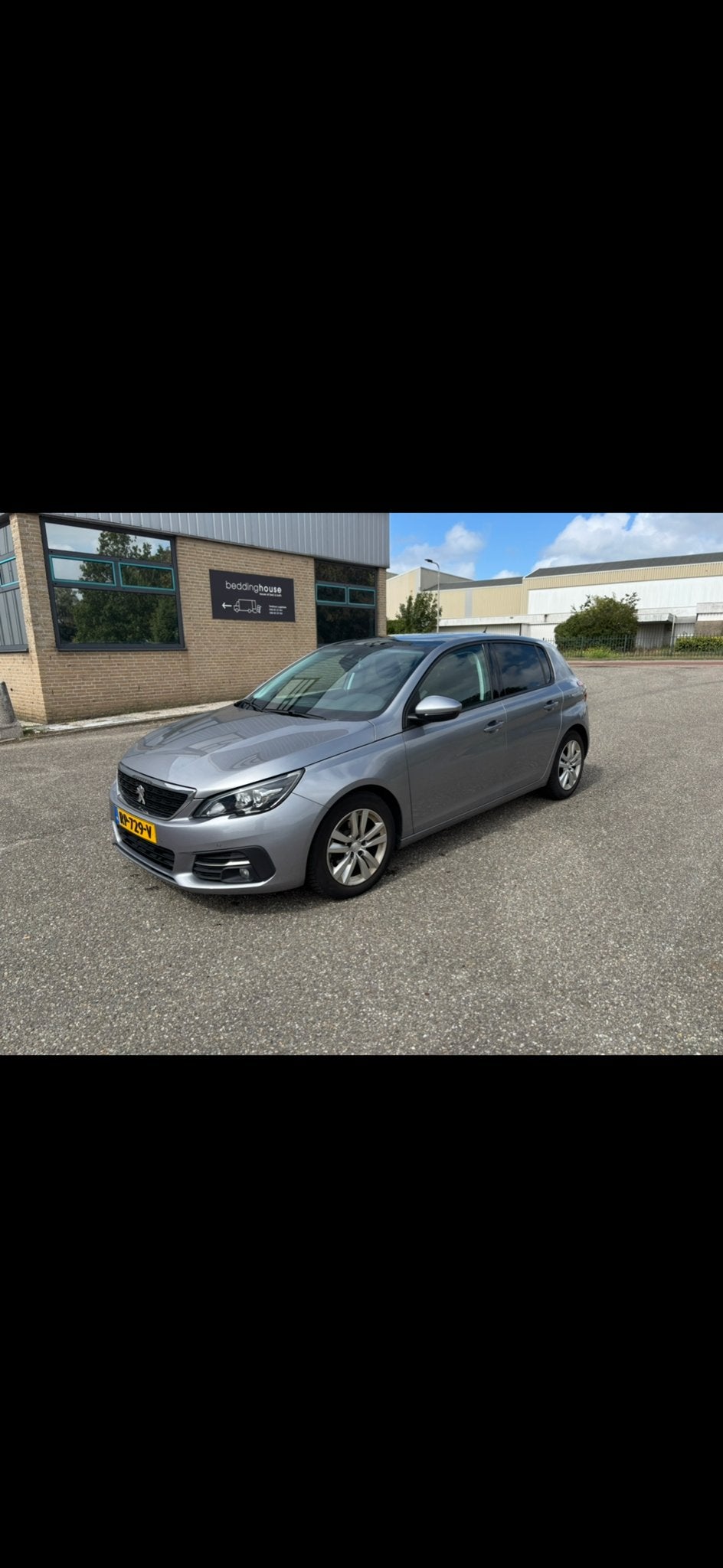 Peugeot 308 1.2E-THP 81/110 5-D 2018 Grijs, Voorwielaandrijving, Stof, Zwart, 1199 cc
