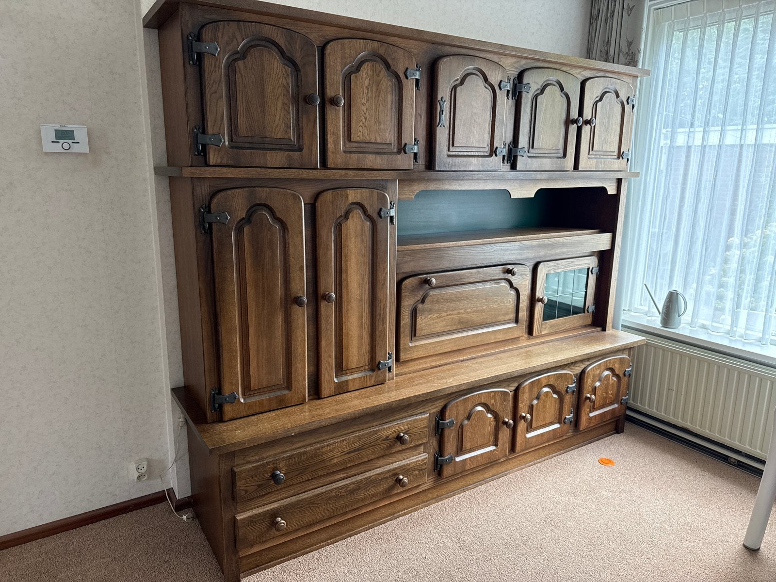 Grote eikenhouten wandmeubel met veel opbergruimte, Huis en Inrichting, Kasten | Dressoirs, Ophalen, Gebruikt, Eikenhout, 200 cm of meer