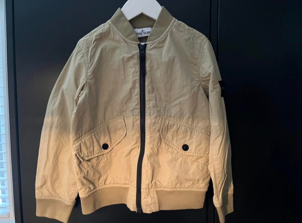 ORIGINEEL STONE ISLAND ZOMER JAS JACK MAAT 116, Kinderen en Baby's, Ophalen of Verzenden, Zo goed als nieuw, Jongen, Jas