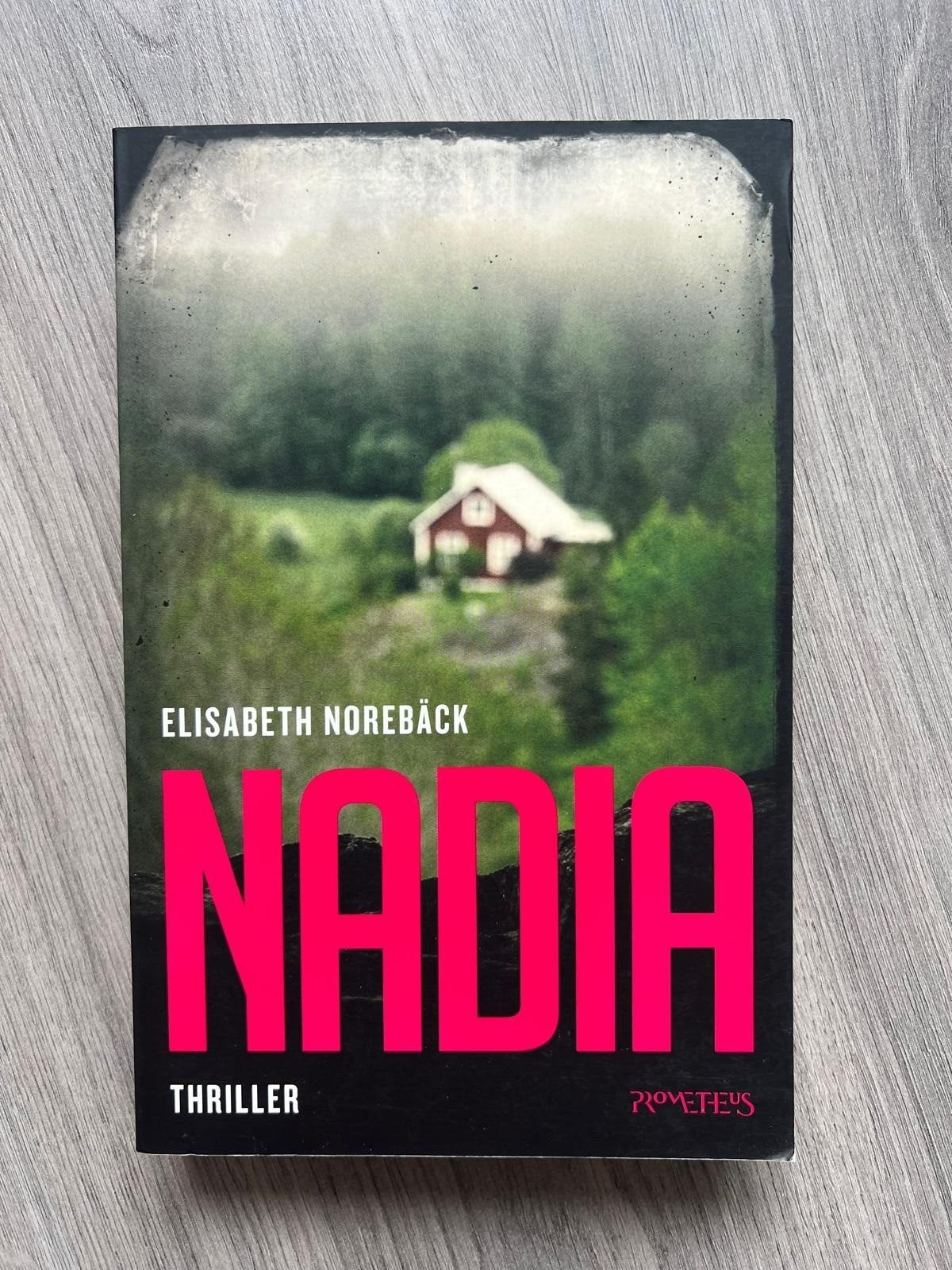 Nadia - Elisabeth Noreback, Ophalen of Verzenden, Nieuw, Scandinavië