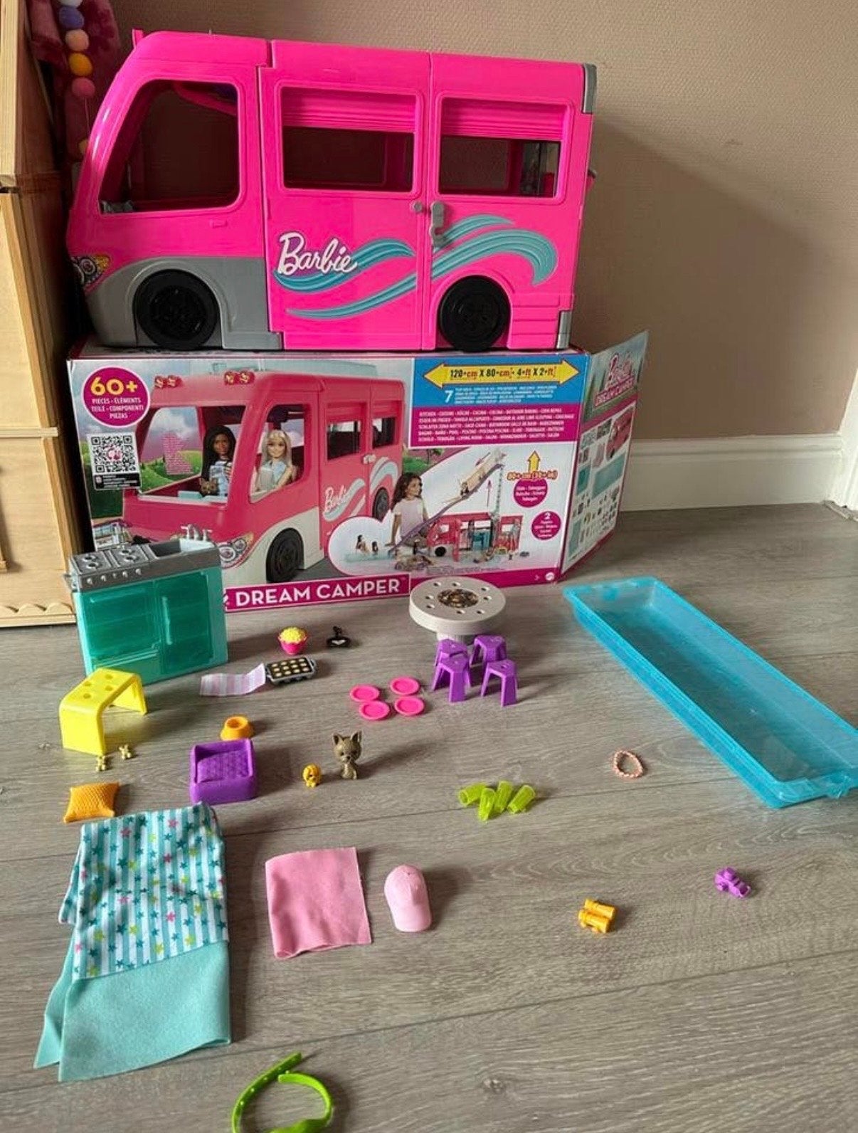 Barbie Dream Camper met accessoires, Ophalen, Zo goed als nieuw, Meisje