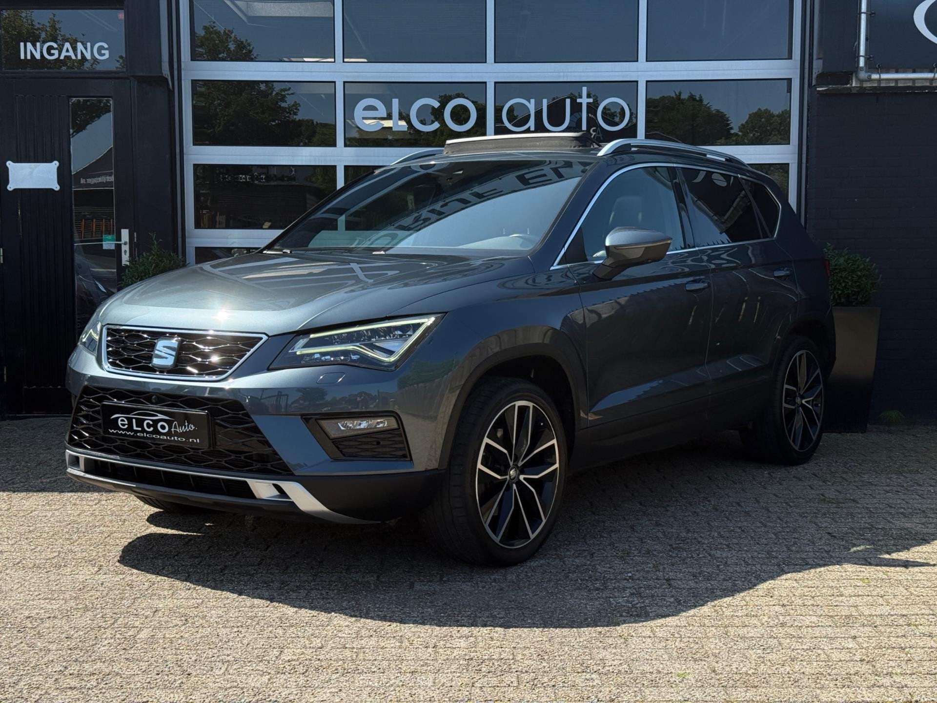 SEAT Ateca 2.0 TSI 4DRIVE Xcellence /Pano/VR-cockpit/360Came, Auto's, Automaat, Gebruikt, Zwart, 1984 cc