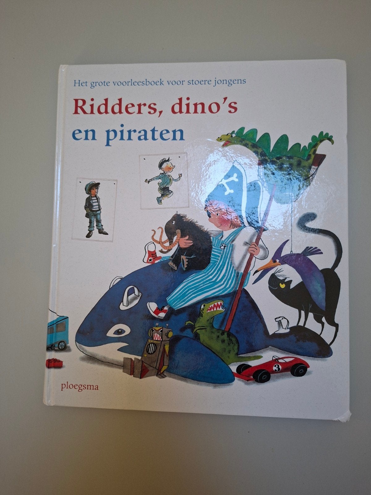 Ridders, dino's en piraten, Gelezen, Fictie algemeen, Ophalen of Verzenden, Diverse Auteurs