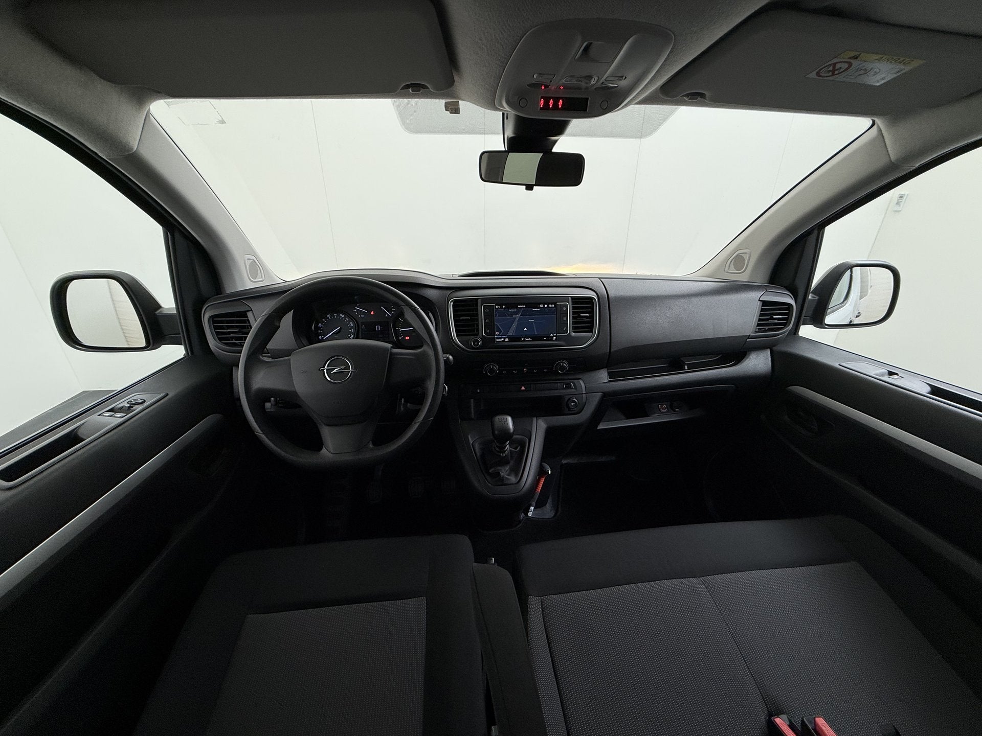 Opel Vivaro 2.0D 145PK L3 Dubbele Cabine 6-Persoons Trekhaak, Auto's, 145 pk, Stof, Gebruikt, 4 cilinders