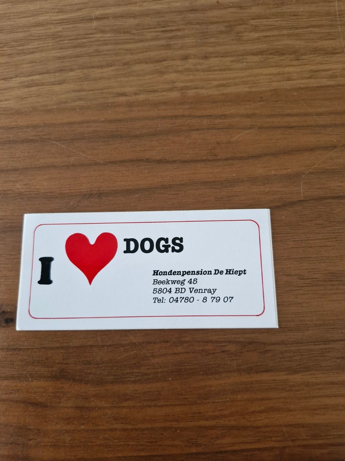 10267 I love dogs sticker - Hondenpension De Hiept, Ophalen of Verzenden, Nieuw, Dier en Natuur