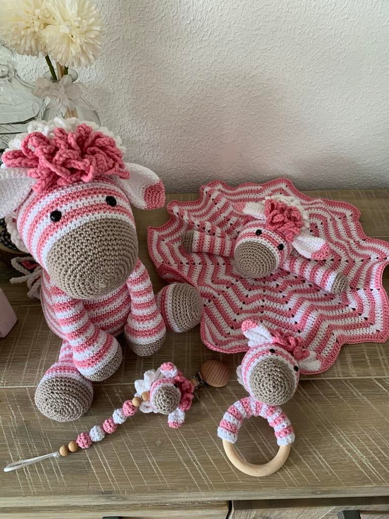Gehaakte Zebra Baby Speelset - Knuffel, Rammelaar, Speenclip, Ophalen of Verzenden, Zo goed als nieuw, Overige typen