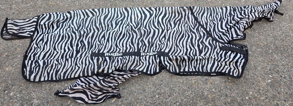 Rugbe vliegendeken zebra met hals en buikflap 145/195, Ophalen, Gebruikt, Vliegendeken