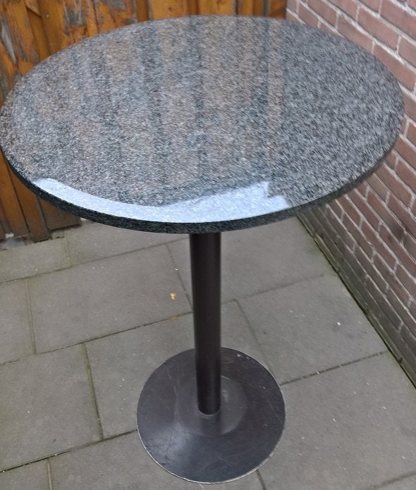 Statafel met granieten gepolijst rond met gelakt stalen poot, Ophalen, Gebruikt
