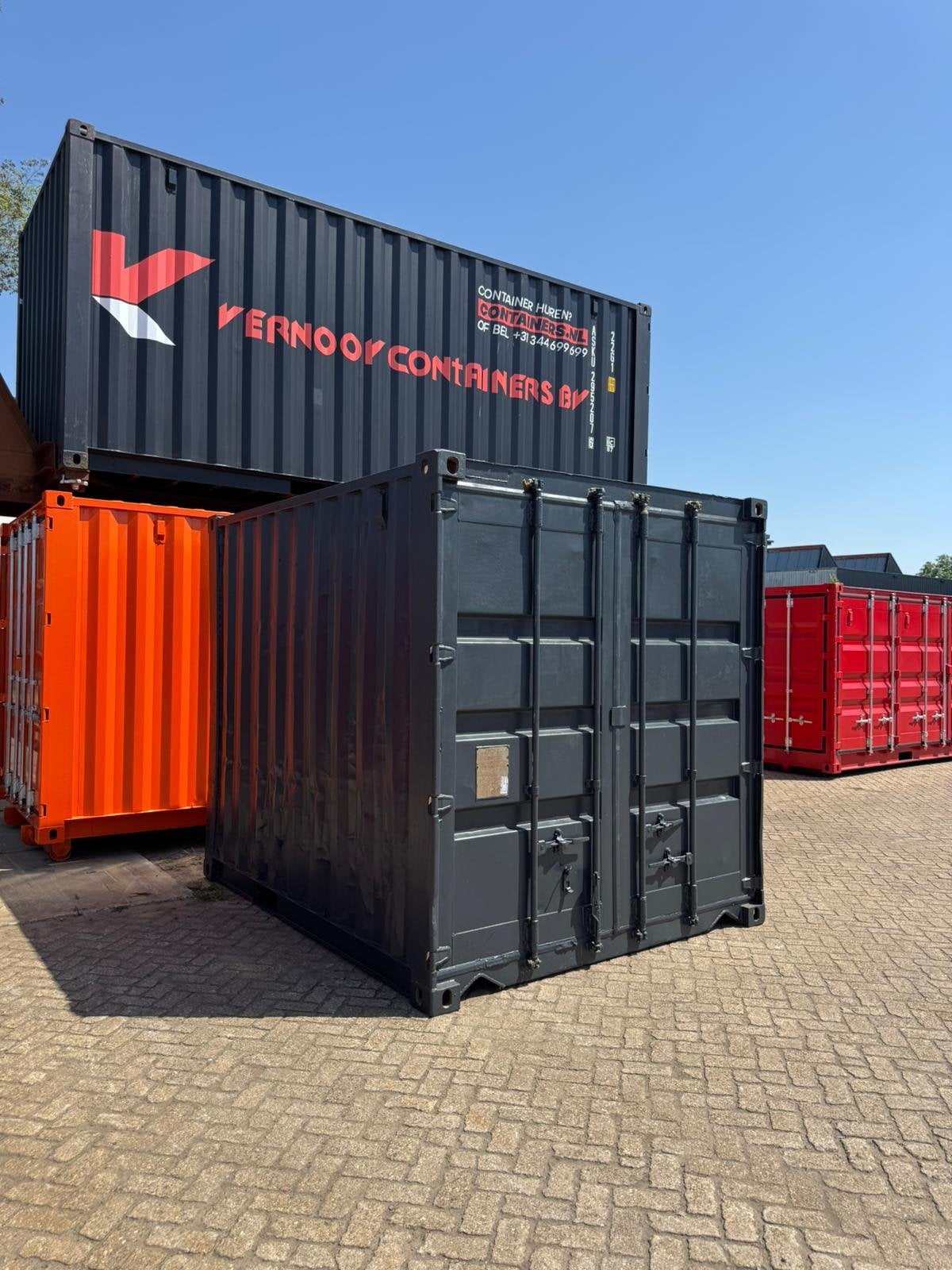 VERNOOY 10FT zeecontainer 627087, Dave Vernooij, Dave@vernooy.nl, Kellensedwarsweg 9
4004 JC  Tiel, NL