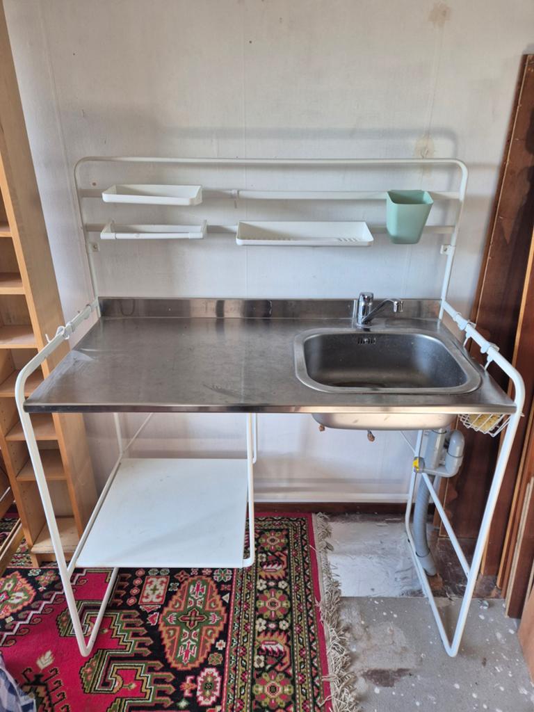 Compacte IKEA SUNNERSTA keuken, Huis en Inrichting, Keuken | Keukenelementen, Ophalen, Gebruikt, 100 tot 150 cm, Grijs