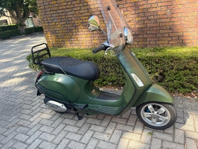 Vespa Primavera 45km, rijdt top! stoere kleur en beugels, Ophalen, Gebruikt, Overige modellen, Maximaal 45 km/u
