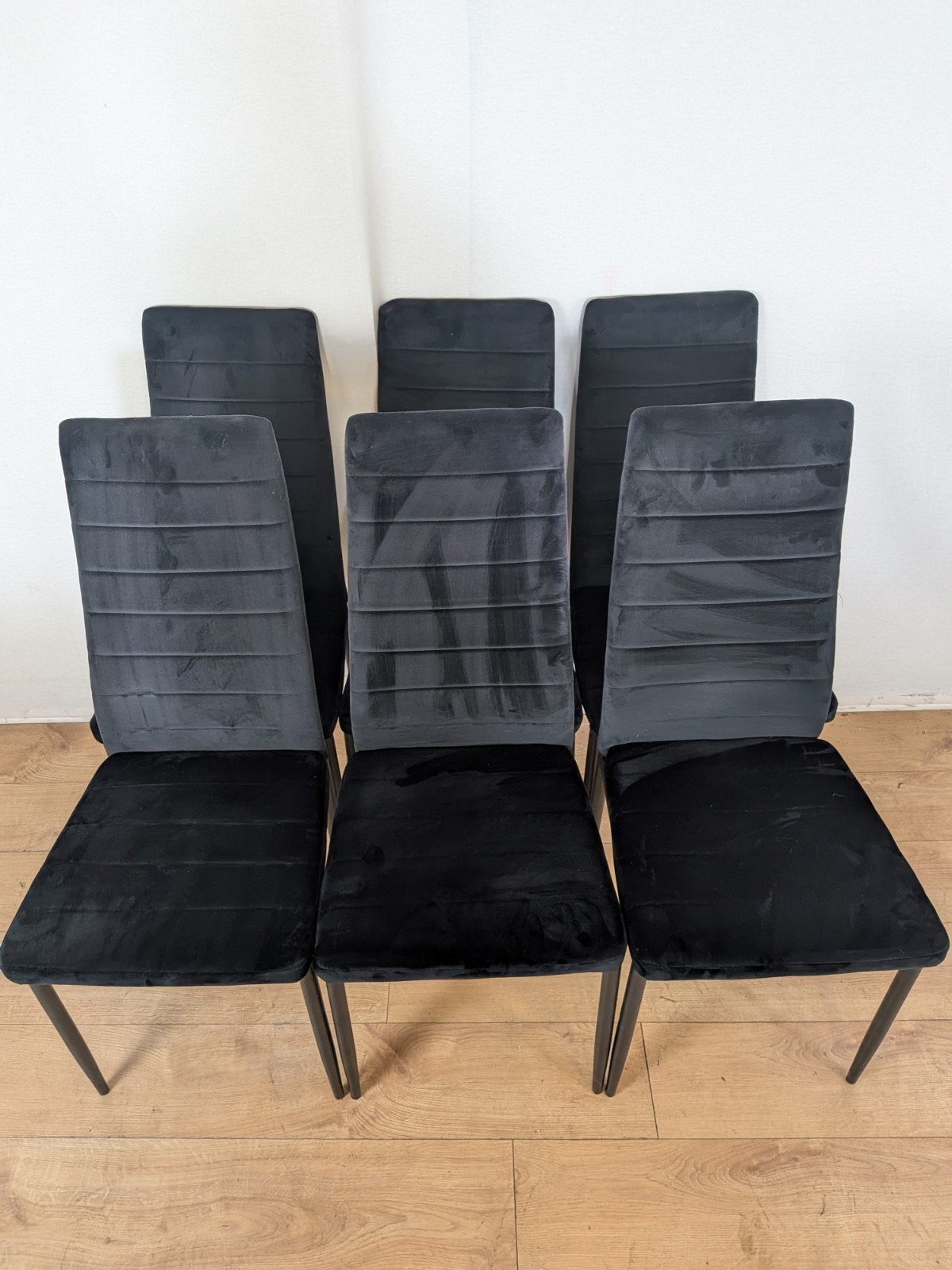 Set van 6 Leen Bakker Rowin eetkamerstoelen – zwart velvet, Modern, Comfortabel, Zwart, Niet gespecificeerd op label, Ophalen of Verzenden