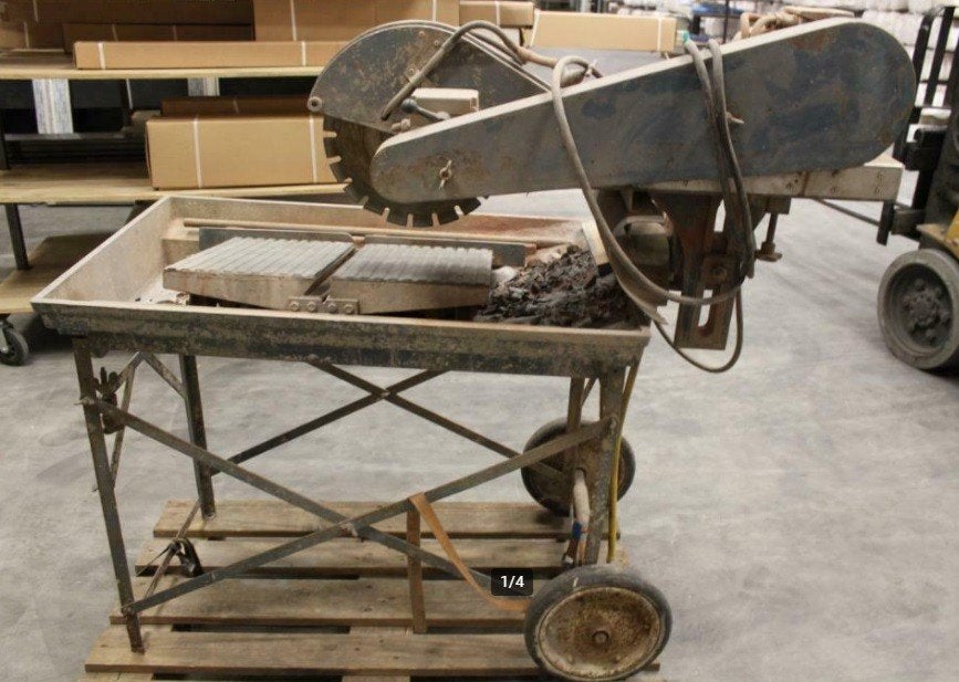 Professionele steen-/betonzaag 380V met onderstel, Gebruikt, 70 mm of meer, Ophalen of Verzenden, Afkortzaag
