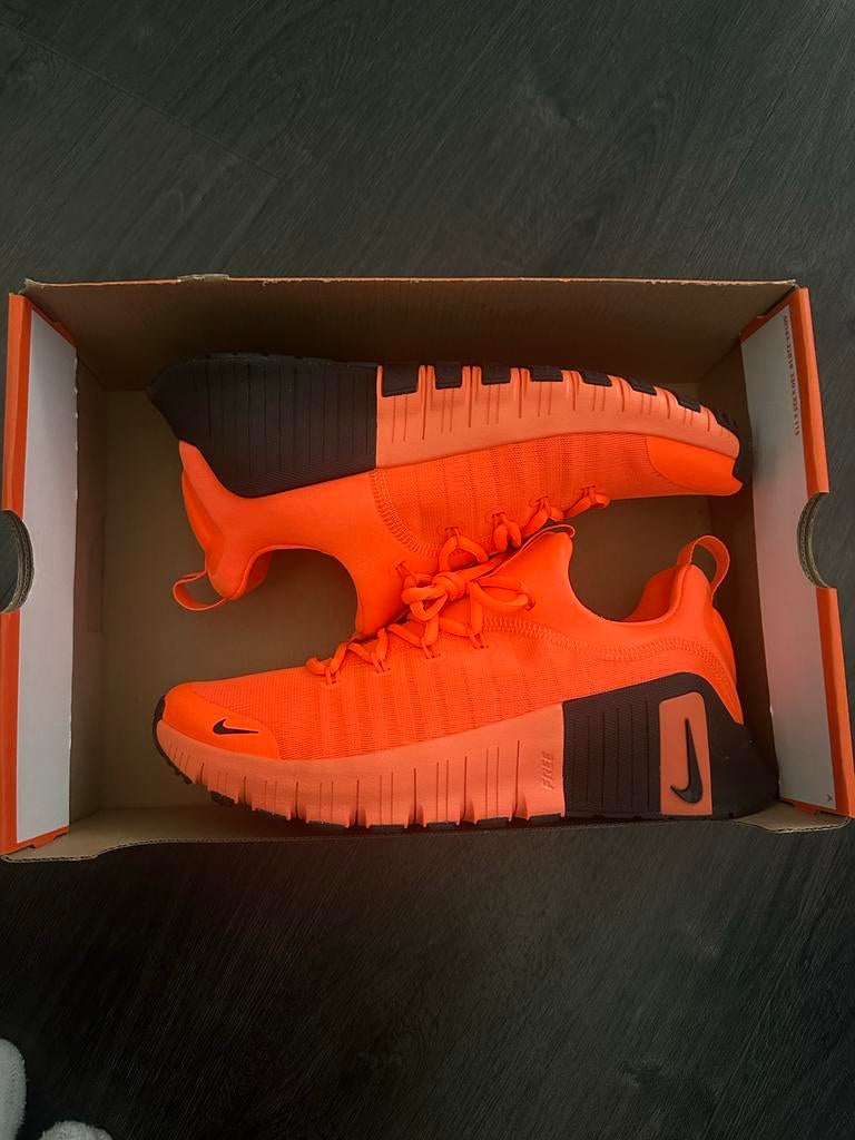 Nike Free Metcon 6 - Hyper Crimson/Black, Sportschoenen, Nieuw, Oranje, Ophalen of Verzenden