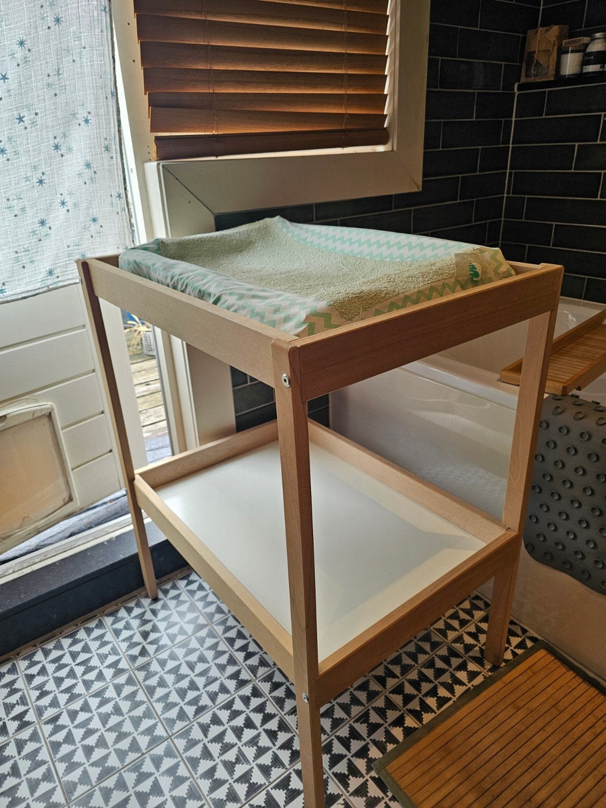 Verschoontafel Ikea (Sniglar), Kinderen en Baby's, Kinderkamer | Commodes en Kasten, Ophalen, 50 tot 70 cm, Minder dan 75 cm, Minder dan 90 cm