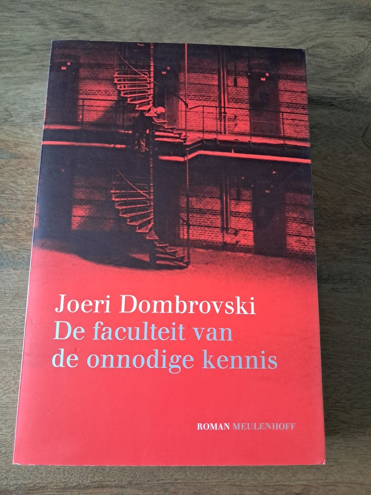 J. Dombrovski - De faculteit van de onnodige kennis, Europa overig, J. Dombrovski, Ophalen of Verzenden, Zo goed als nieuw