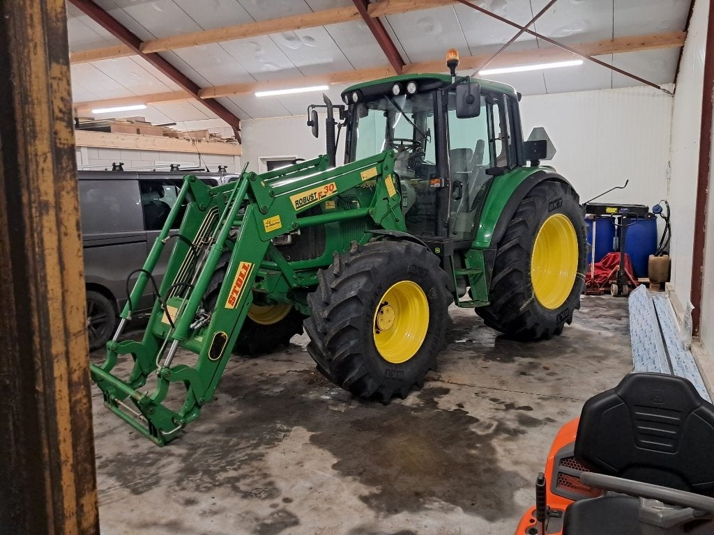 Tractor Trekker John Deere 6220 bouwjaar 2003 7200 uur, John Deere, 80 tot 120 Pk, Gebruikt, Tot 2500