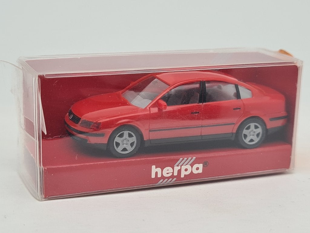 VW Passat - Herpa 1/87, Hobby en Vrije tijd, Modelauto's | 1:87, Verzenden, Zo goed als nieuw, Auto, Herpa