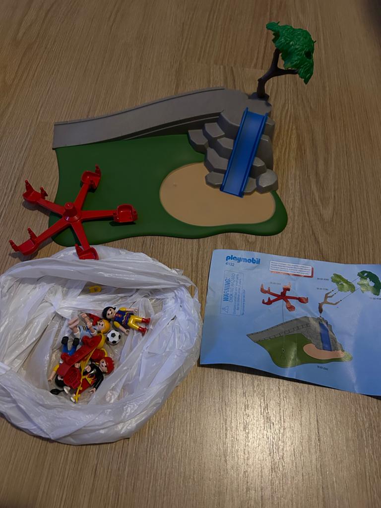 Playmobil 4132 Speeltuin met glijbaan en draaimolen, Ophalen, Gebruikt, Complete set