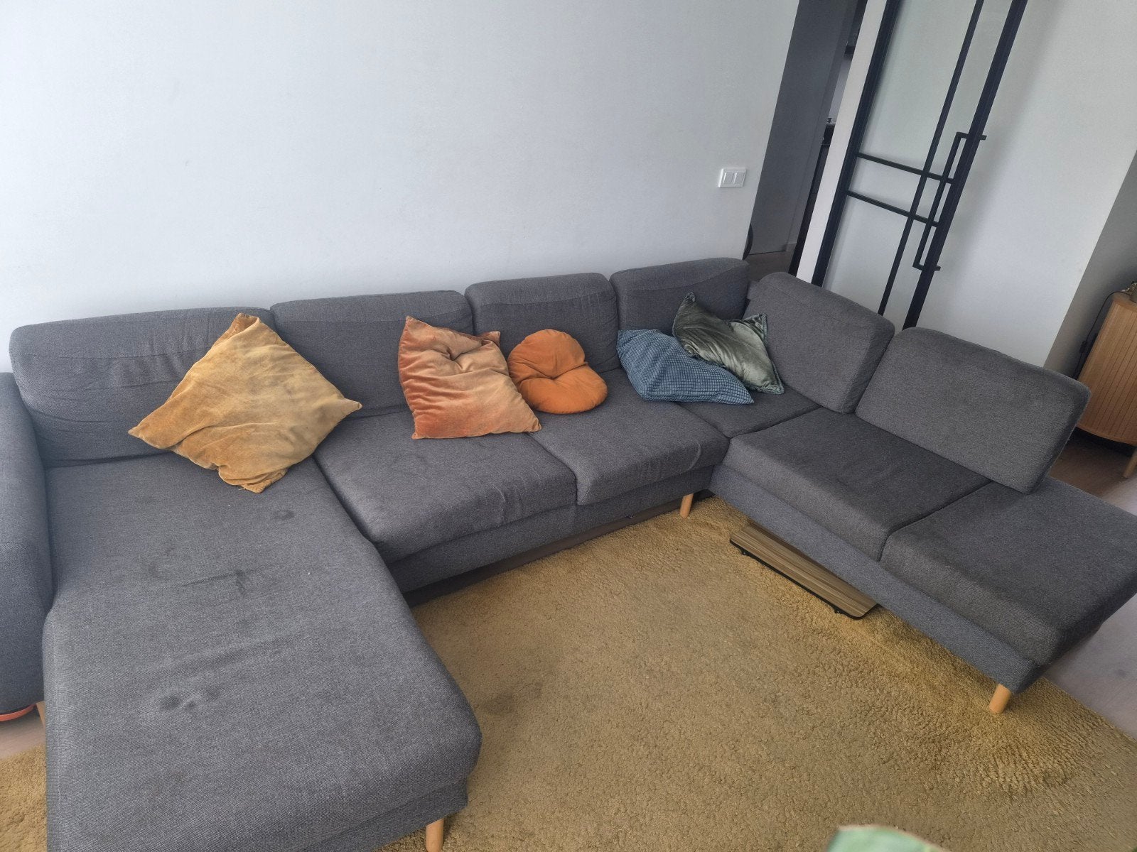 Grote grijze hoekbank met chaise longue, Huis en Inrichting, Banken | Bankstellen, 250 tot 300 cm, Gebruikt, Hoekbank, Ophalen of Verzenden