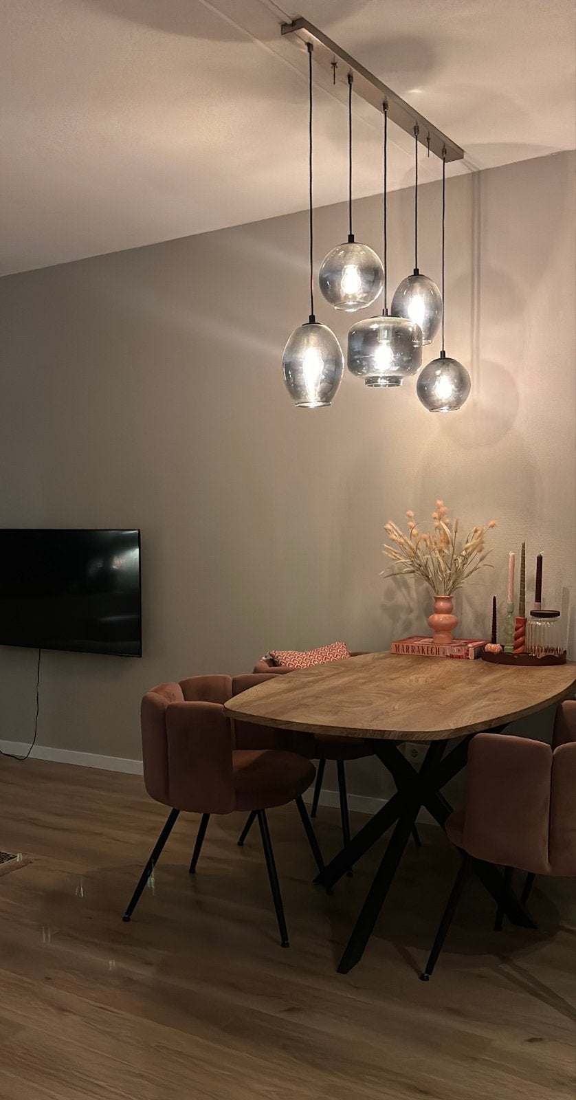 Moderne Hanglamp met 5 Glazen Bollen Smokeglas, Ophalen, Zo goed als nieuw, Glas, 75 cm of meer