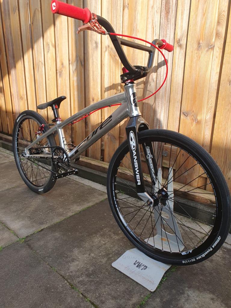 RACE BMX PURE V5 / EXPERT, Fietsen en Brommers, Fietsen | Crossfietsen en BMX, Ophalen of Verzenden, Zo goed als nieuw, Aluminium