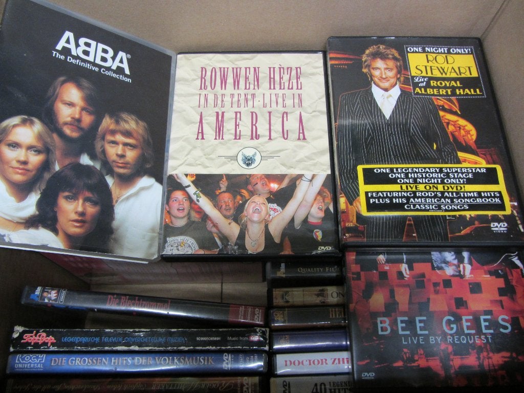 Doos met dvd's, Alle leeftijden, Ophalen of Verzenden, Zo goed als nieuw, Muziekvideo's