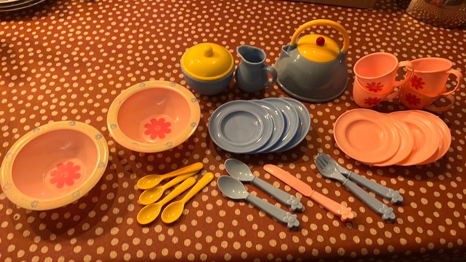 Plastic speelgoed serviesje, Ophalen of Verzenden, Gebruikt, Kunststof, Speelkeuken-accessoire