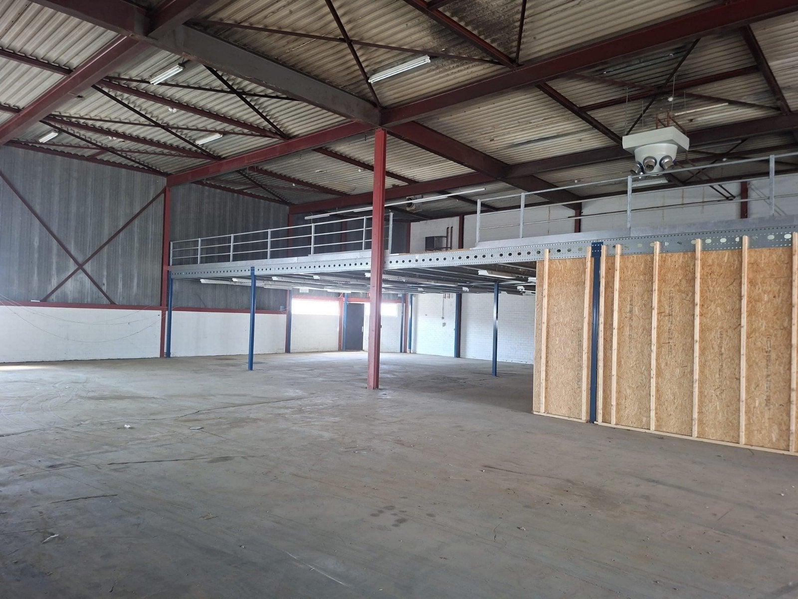 290m2 Entresol magazijn etage verdiepingsvloer, Doe-het-zelf en Verbouw, Platen en Panelen, Gebruikt, Onbekend, Ophalen of Verzenden