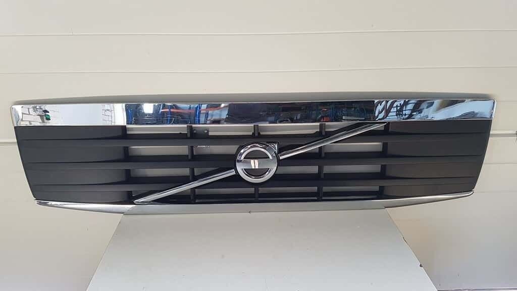 VOLVO FH13 GRILLE SET MET LIJSTEN 2008 82255255A 21089175, Auto-onderdelen, Vrachtwagen-onderdelen, Volvo, Carrosserie en Plaatwerk