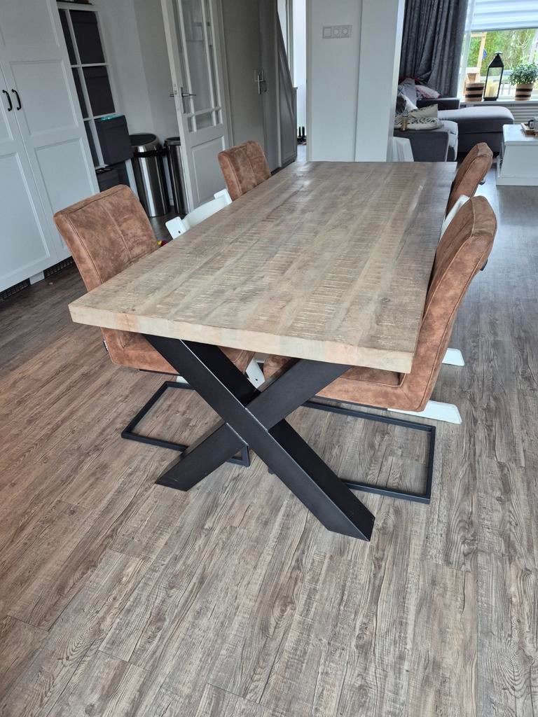 Robuuste eettafel met metalen X-poot, Gebruikt, 50 tot 100 cm, 150 tot 200 cm, Industrieel, Robuust