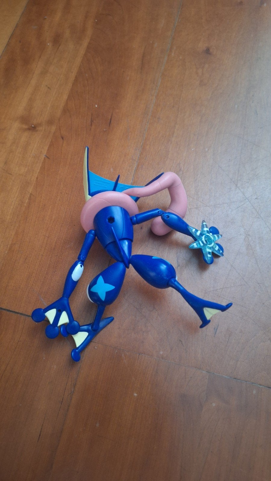 Een mooie greninja figuur voor pokemon fans, Ophalen