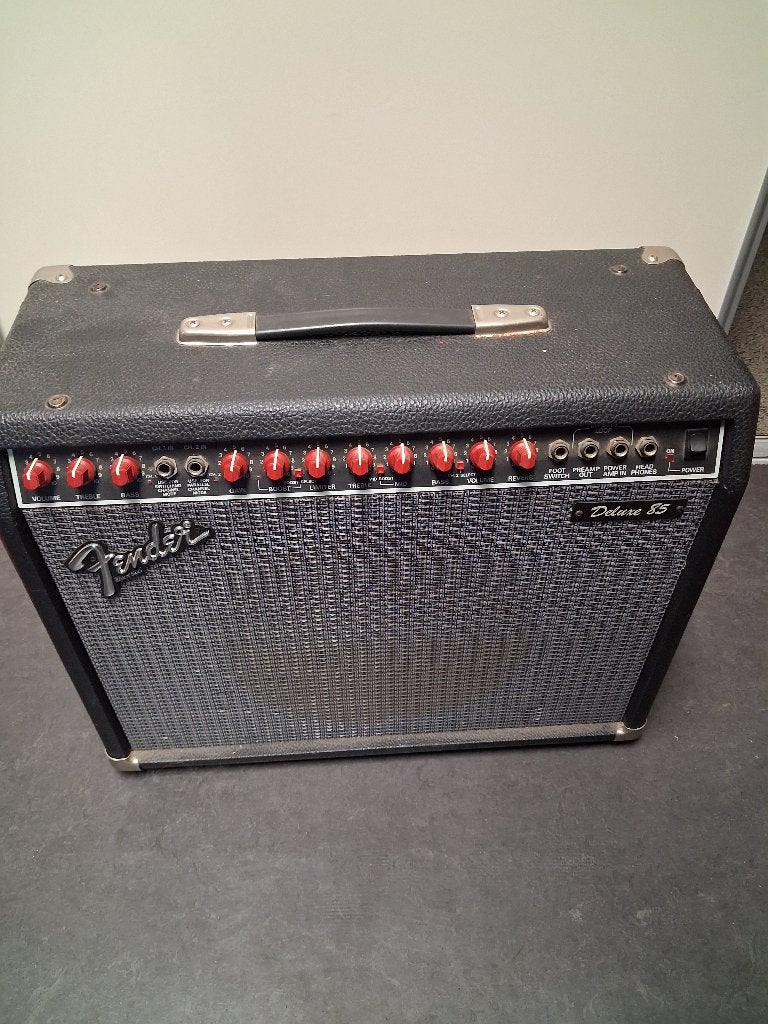 Fender Deluxe85 versterker, Ophalen, Zo goed als nieuw, Gitaar, 50 tot 100 watt