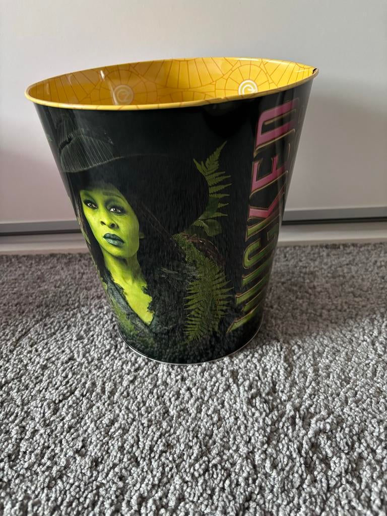 Wicked Popcorn Bucket - Musical Souvenir, Ophalen of Verzenden, Overige figuren, Zo goed als nieuw, Servies