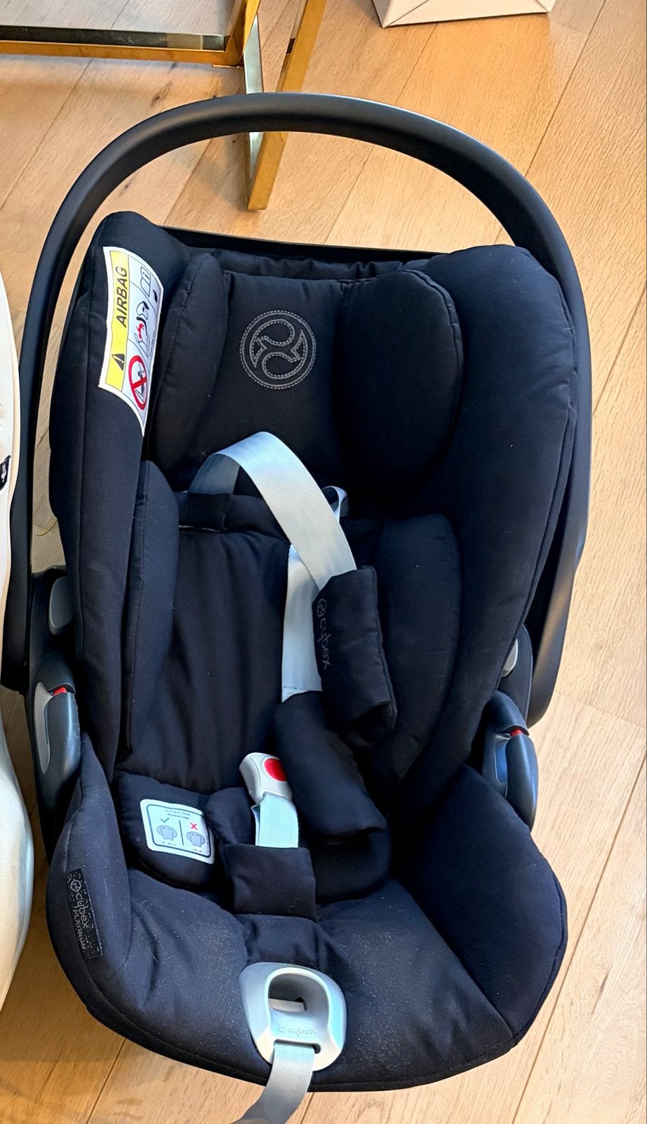 Cybex Cloud Z met isofix base, Autogordel of Isofix, Zijbescherming, Zo goed als nieuw, 0 t/m 13 kg