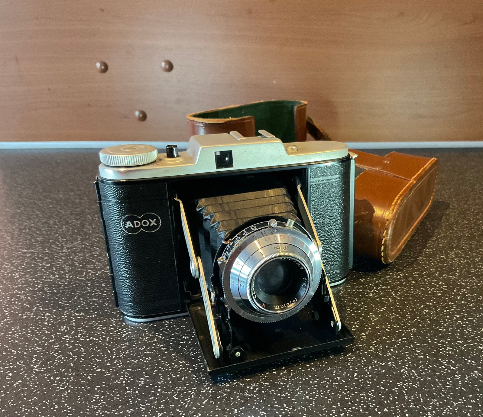 Adox vintage camera met lederen tas., Ophalen of Verzenden, Zo goed als nieuw, Compact, Overige Merken