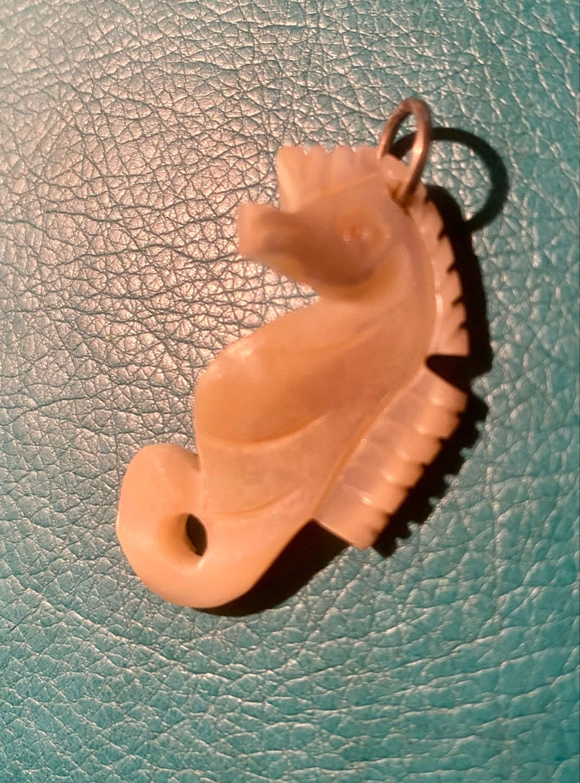 Vintage Zeepaardje Hanger van Parelmoer, Overige materialen, Beige, Ophalen of Verzenden, Zo goed als nieuw