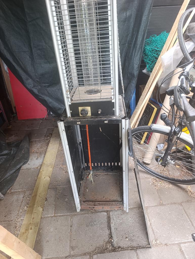 Terrasverwarming op gas, Ophalen, Gebruikt, Waterbestendig, Vloer
