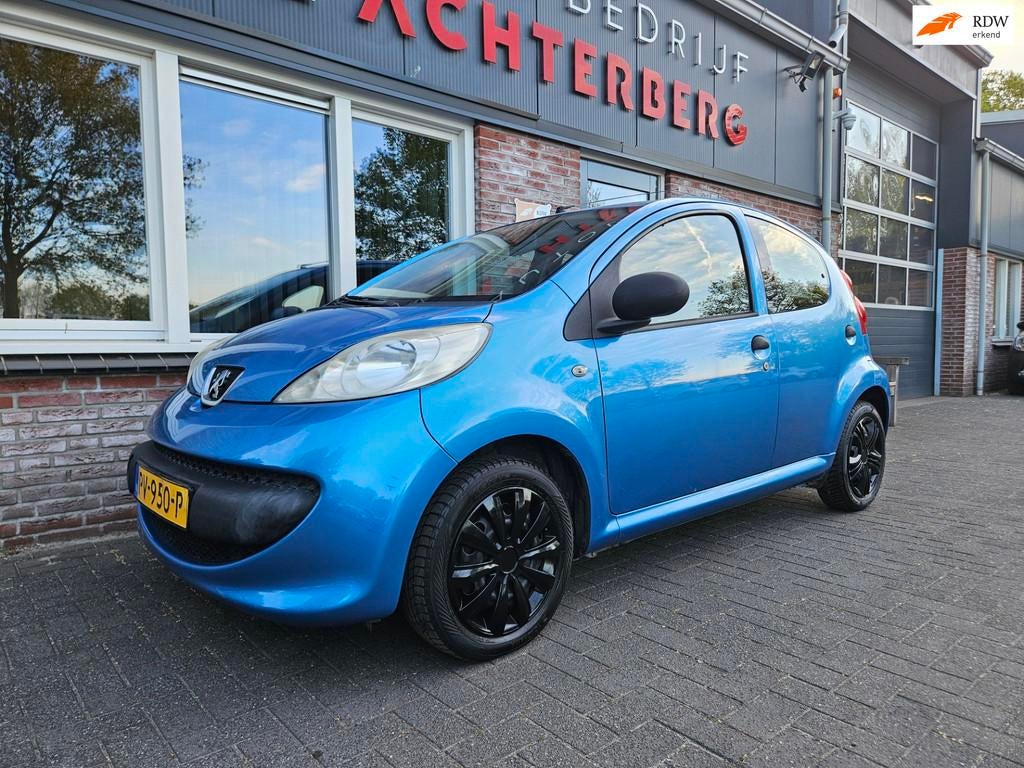 Peugeot 107 1.0-12V XS 5-Deurs! Nieuwe Apk! Inruilkoopje!, Voorwielaandrijving, Gebruikt, 68 pk, Bedrijf