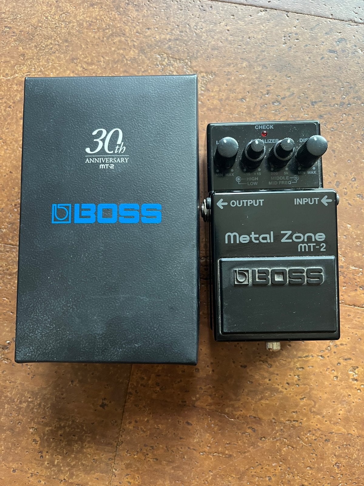Boss MT-2 30th anniversary Metalzone effectpedaal, Ophalen of Verzenden, Zo goed als nieuw