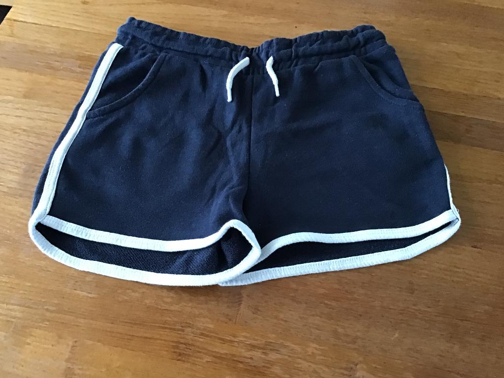 Korte broeken maat 152, Broek, Meisje, Ophalen of Verzenden, Zo goed als nieuw