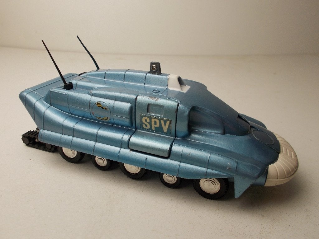 1968 Dinky Toys 104 SPECTRUM PURSUIT VEHICLE, Ophalen of Verzenden, Zo goed als nieuw, Bus of Vrachtwagen, Dinky Toys