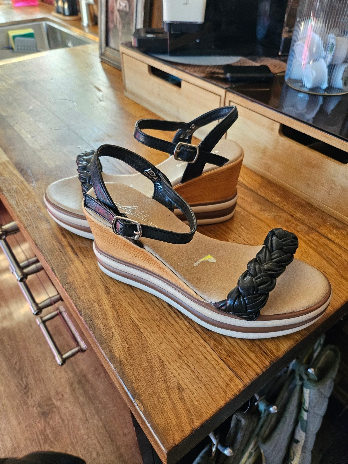 Sleehak sandalen maat 36 in prima staat, Ophalen of Verzenden