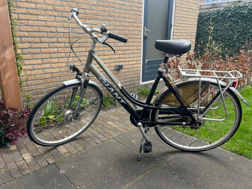 Giant Adelaide damesfiets, Fietsen en Brommers, Fietsen | Dames | Damesfietsen, Ophalen, Gebruikt, Versnellingen, Giant