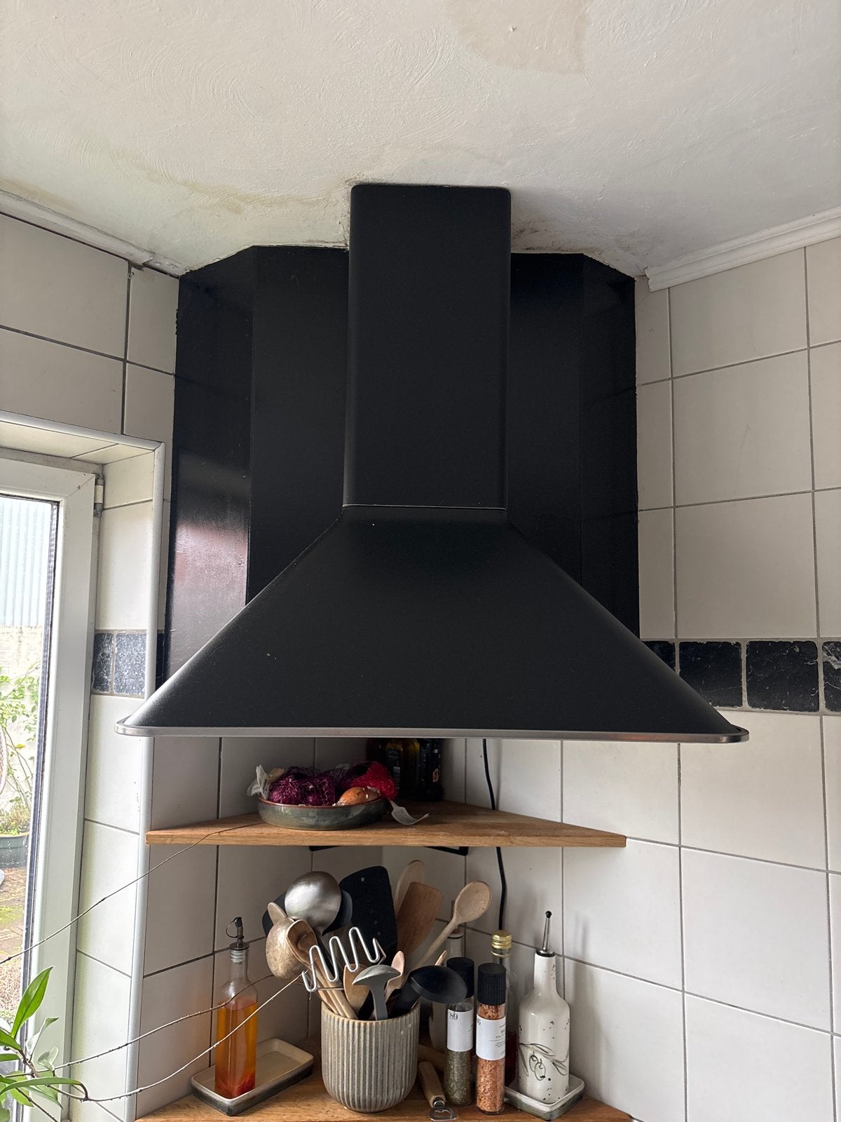 Zwarte afzuigkap met verlichting, Ophalen, Gebruikt, Vrijstaand, Wandschouwkap