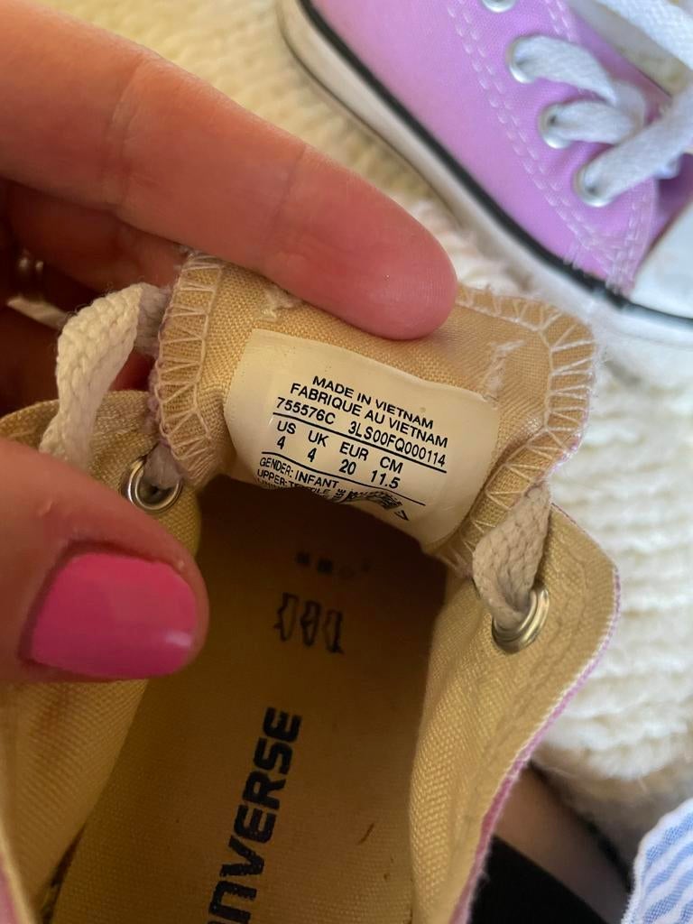 Roze Converse All Star babyschoentjes maat 20, Kinderen en Baby's, Babykleding | Schoentjes en Sokjes, Schoentjes, Meisje, Ophalen of Verzenden