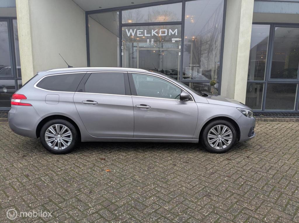Peugeot 308 SW 1.2 PureTech D-riem VV 2019|Panodak|Navi!, Voorwielaandrijving, Stof, Euro 6, 1199 cc