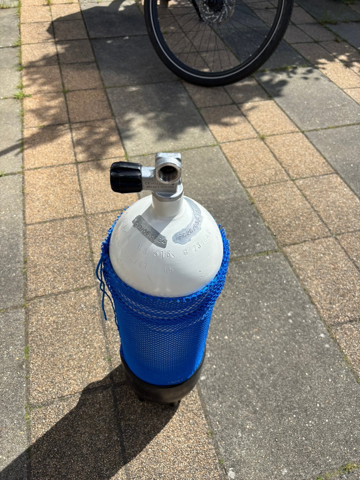 Duikfles 10 liter 05/31, Ophalen, Zo goed als nieuw, Duikfles