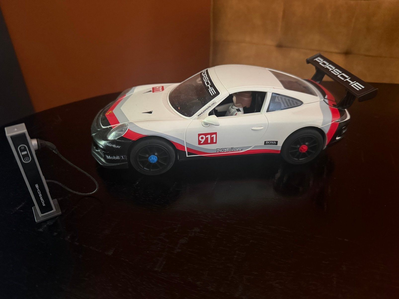 Playmobil Porsche met benzinepomp en lichten, Ophalen of Verzenden, Zo goed als nieuw