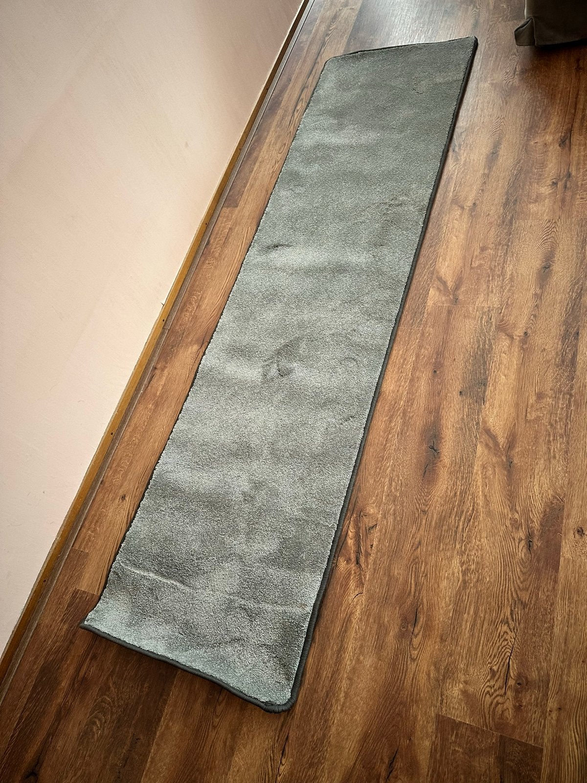 Nieuw grijs vloerkleed / loper - ongebruikt, Huis en Inrichting, Stoffering | Tapijten en Kleden, Grijs, Nieuw, 200 cm of meer